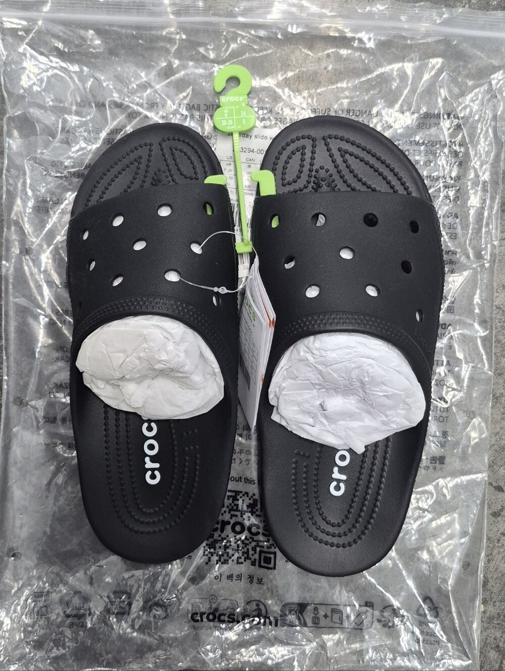 CROCS Women's Black Slip-On Slide Sandals Size 8 (38) NWT